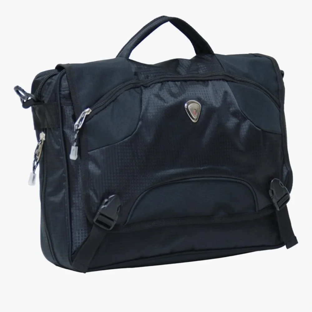 NWT Calpak Ransom 18” Expandable Laptop Messenger Bag